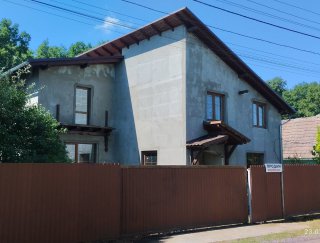 №1955, Продаж будинку, Ужгород